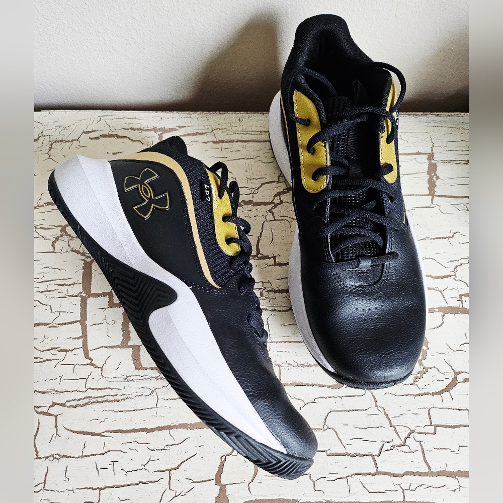 Under Armour Lockdown 11 Men’s Basketball Shoes Sneakers Excellent Nearly-New